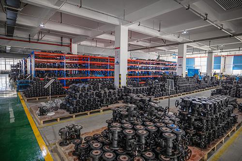 Installation points of forged steel globe valve